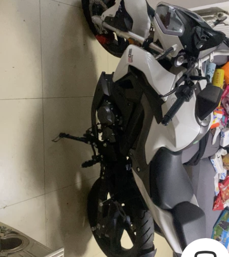 21年上排贝纳利小迅龙150s 无倒车 仅...