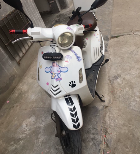 踏板摩托车，坤豪125动力澎湃，油耗很低，...