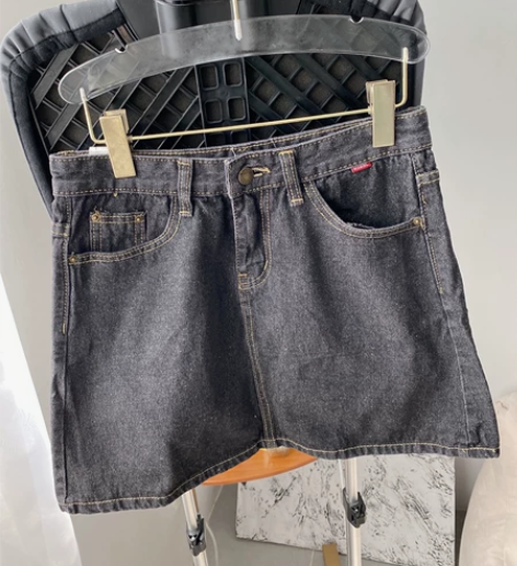 碳黑色牛仔包臀裙显瘦显嫩短裙子学生裙休闲百...