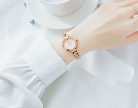 【狂欢价】kimio女士细带小巧手表女学生...