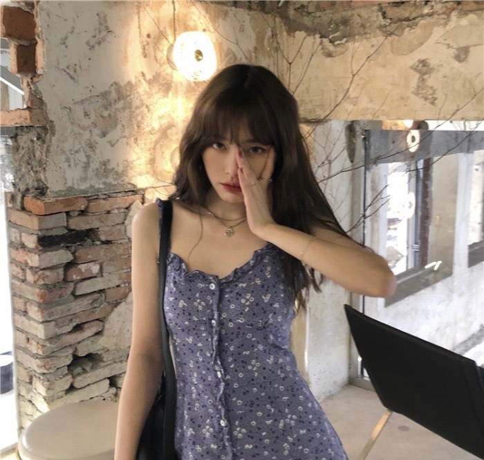 碎花紫色仙女裙收腰  显瘦巨显腿长 花边吊...