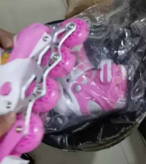 派乐迪品牌2-10岁可以穿全新 感兴趣的话...