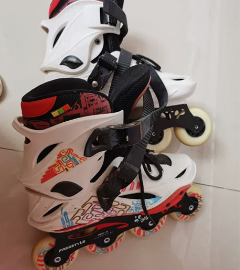 费斯轮滑鞋36码 感兴趣的话点“我想要”和...
