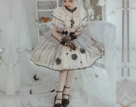 [全新出]路德家 玲珑流香op罩裙 名枞白...