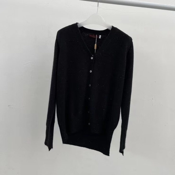 606【维多利】精品羊绒衫,女款V领羊绒开...