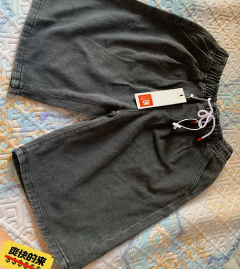 全新牛仔短裤 潮牌百搭男生牛仔裤   M码...