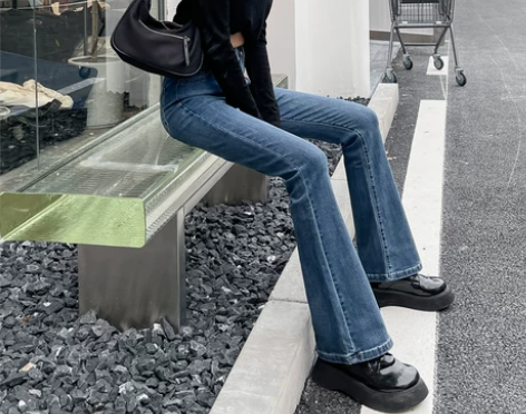 ?高腰微喇牛仔裤女2022年新款复古夏季薄...