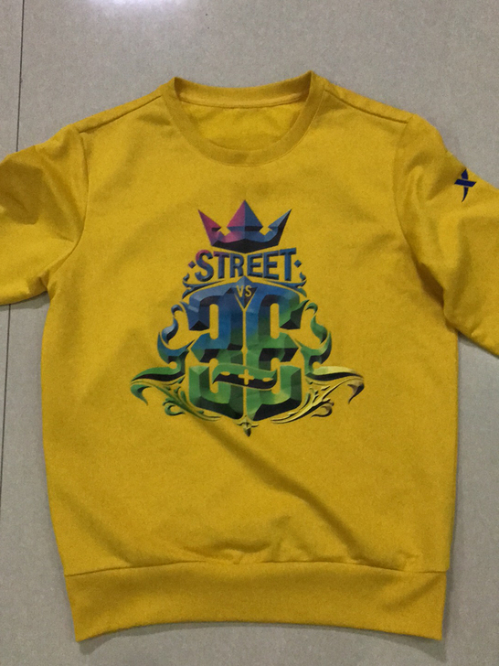 全新特步卫衣175~180的码数都可以穿。...