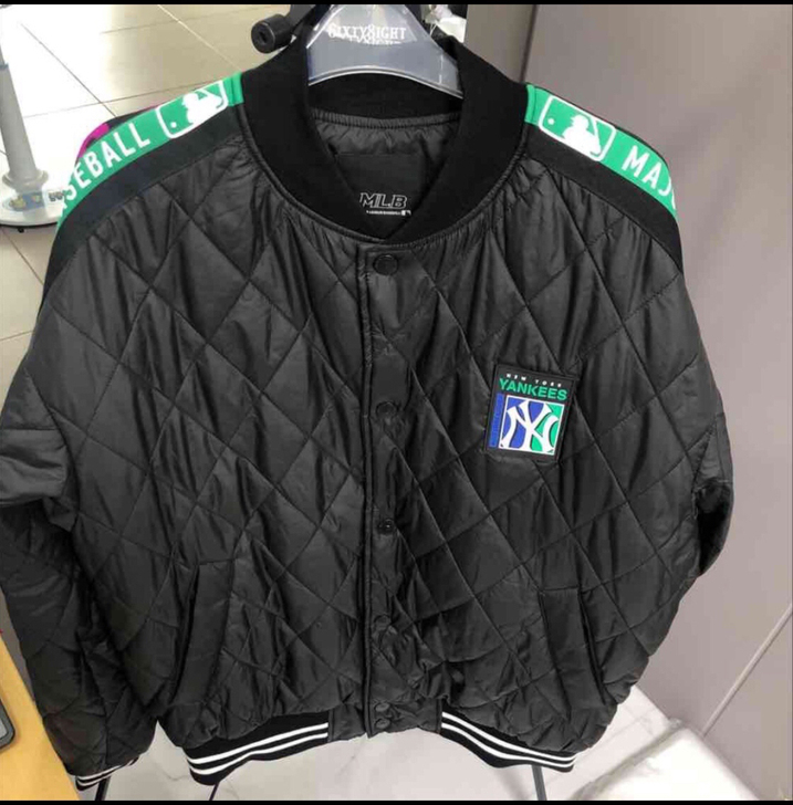 全新吊牌MLB薄款棒球棉服，95码宽松版型...