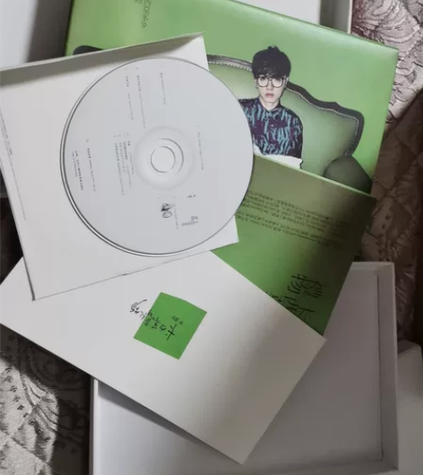 出 华晨宇专辑《卡西莫多的礼物》 ifpi...