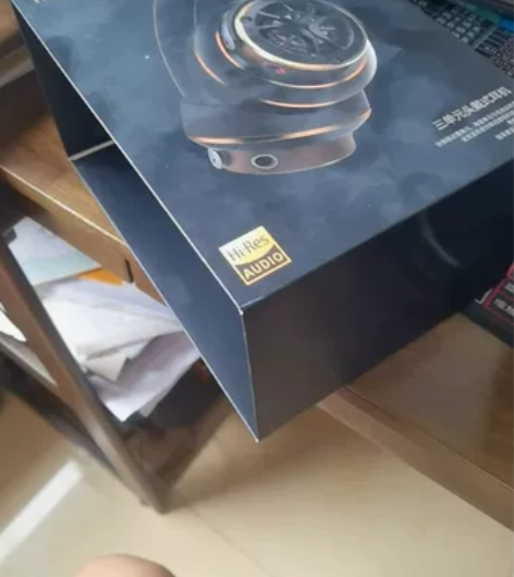 万魔耳机,转给需要的人。 感兴趣的话点“我...