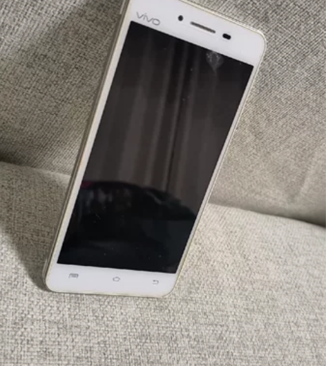 闲置手机Vivo Y35A，95新。 个人...