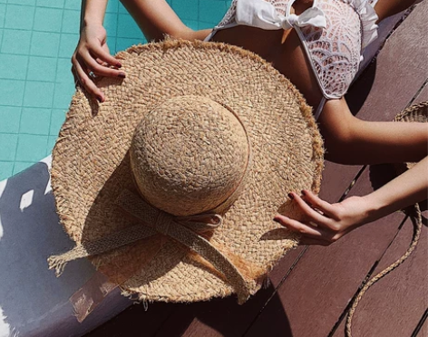 网红草帽女夏季毛边大檐拉菲草沙滩帽子潮韩版...