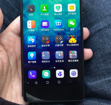 中兴z999 九二成新，配置4加64，单卡...