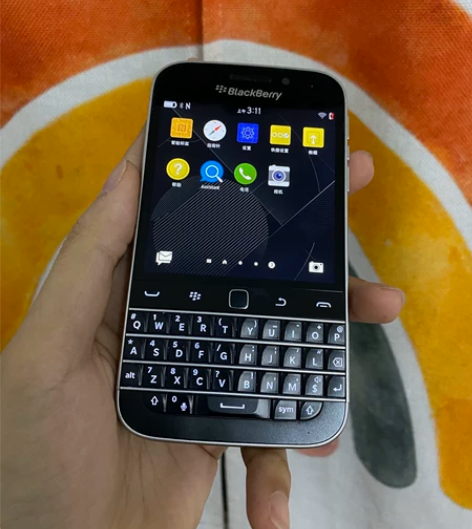黑莓q20 blackberry 黑色 支...