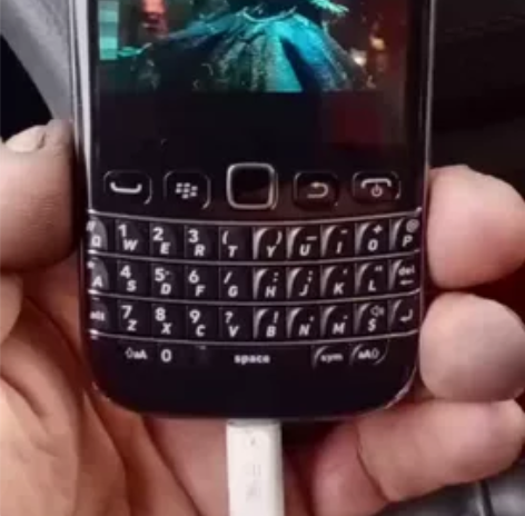 黑莓9790咸鱼买的，买上了发现不习惯这么...