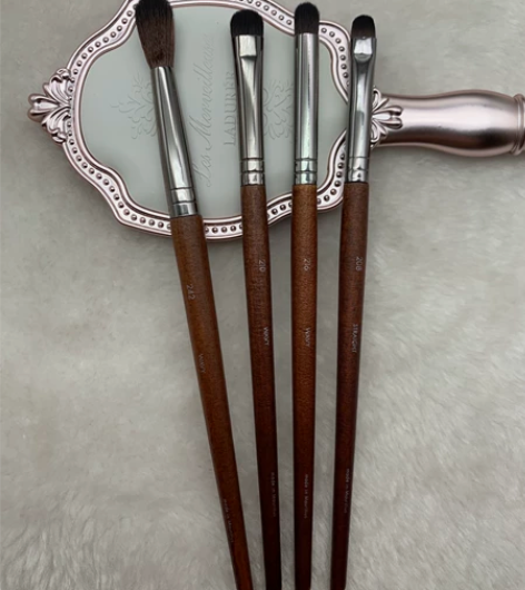 玫珂菲眼部刷四只眼部基础都有了全新正品没用...