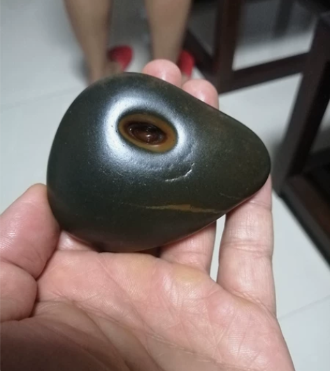 奇石精品 望穿秋水 水滴石穿 手玩石 水冲...