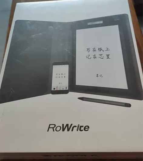 这是智能版RoWrice柔宇智能手写本柔记...