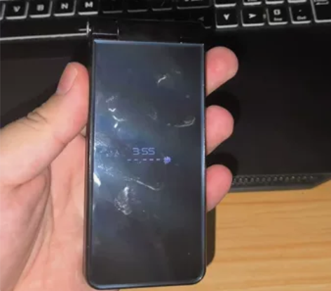 夏普601sh 翻盖手机  原装85新 黑...