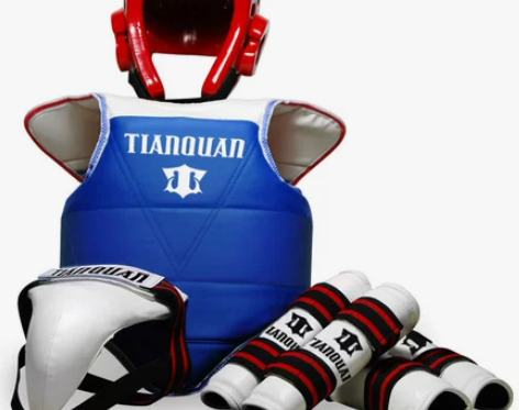 天拳体育加厚跆拳道护具五件套一次定型头盔送...