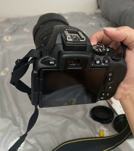 尼康d5600 适合拍风景照，买来带出去不...