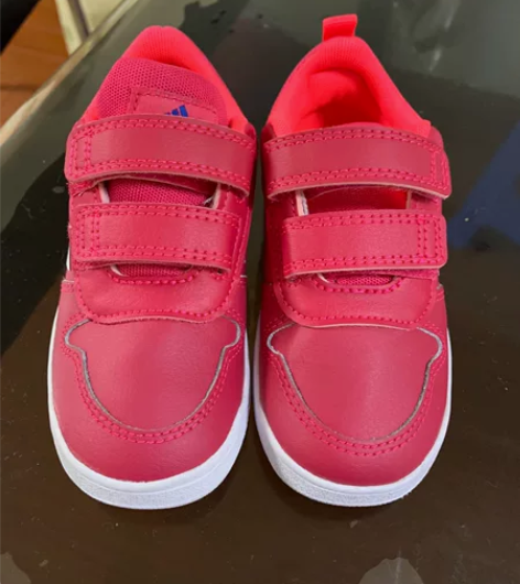 阿迪，24码，内长140mm，全新，买多了...