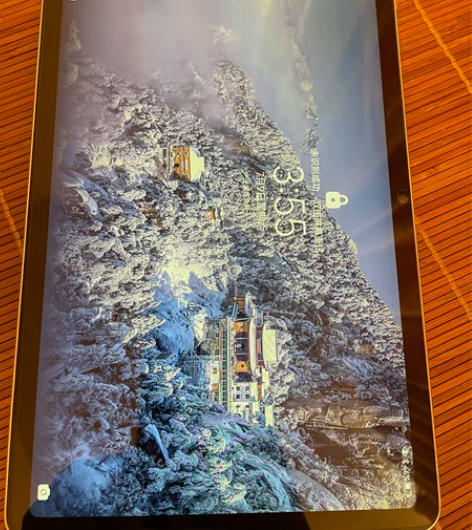 荣耀v6平板 配原装手写笔，所以贵一点 但...