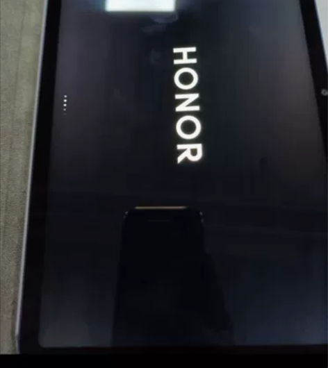 荣耀平板v6，6+128，99新，就用过一...