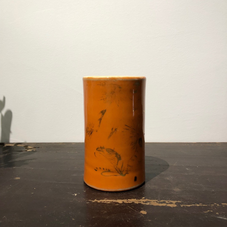 晚清 珊瑚红描金笔筒