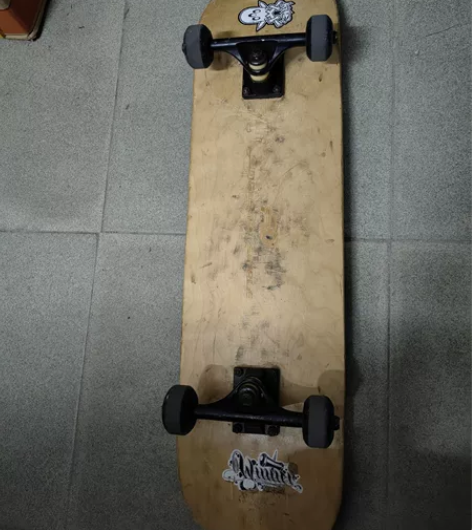 DBH滑板 动作刷街专业双翘四轮滑板 感兴...