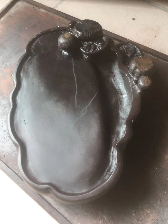 麻坑17/12.5/4，石肉.雕刻优雅。石...