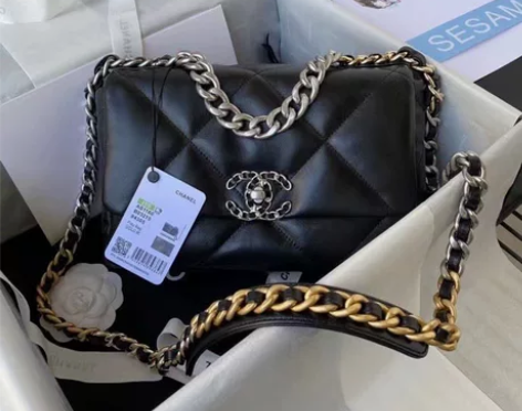 香奈儿19，没有使用过小号。需要姐妹来吧。...