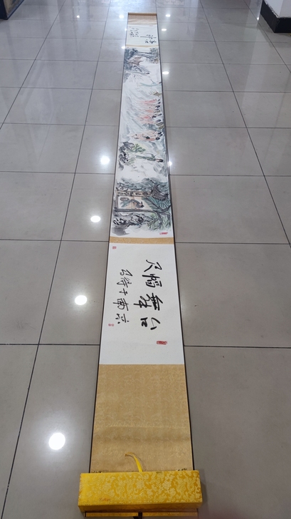 高马得书画长卷一幅《洛神图》尺寸500//...