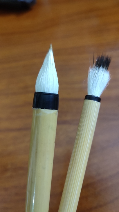 胖鸡距笔 九紫一羊小楷笔 ，2支亏本出 口...