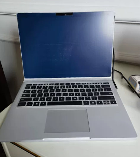 surface book2顶配，13.5寸...