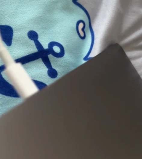 2019年版 macbookpro 256...