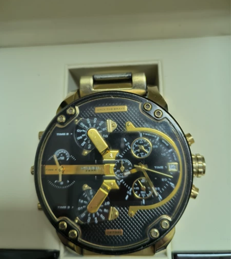 欧洲进口手表戴了一年半没有电了，买时加关税...