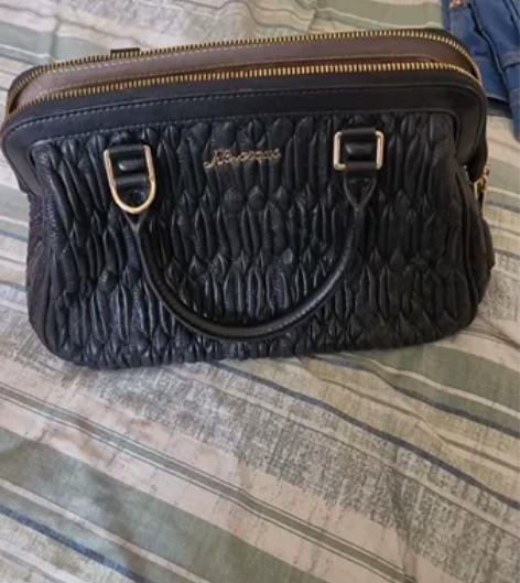 妮维奥纯羊皮手提包，百分百羊皮，几乎全新，...