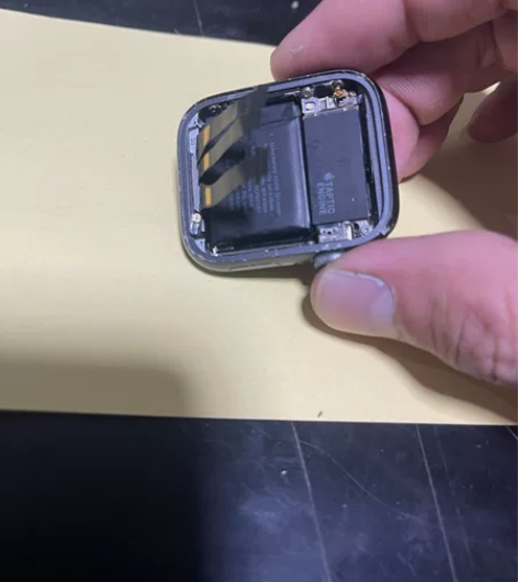 出一个苹果手表s4 apple watch...