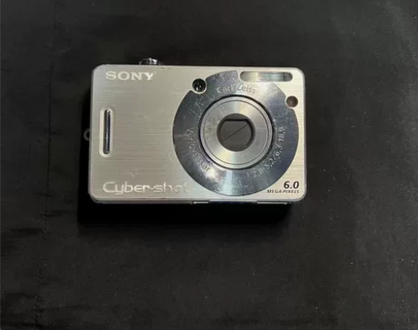 索尼w50银色 600万像素，3倍变焦，出...