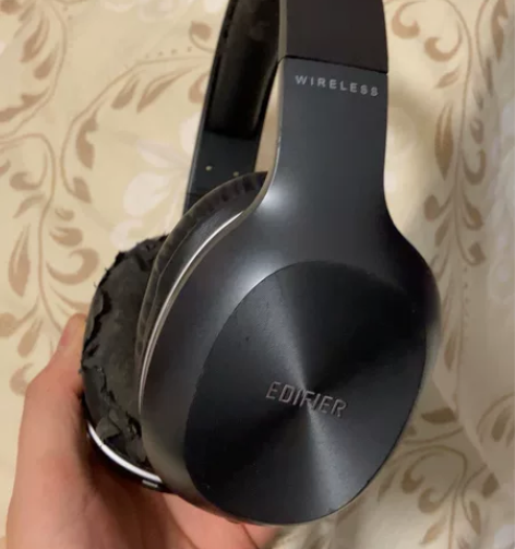 漫步者W800BT，买的179，买了好几年...