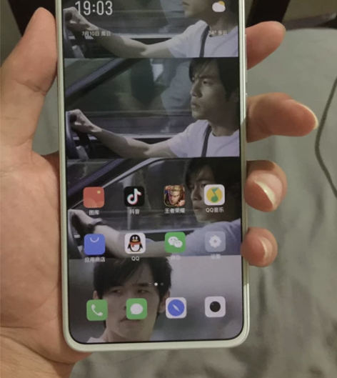 魅族17 8+128 ,轻微烧屏,调暗可...