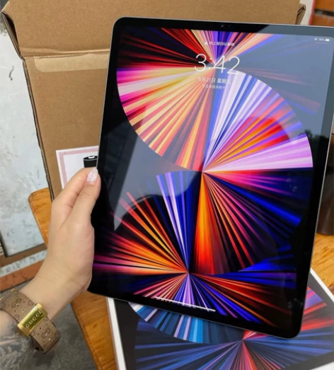 个人经 济紧张转让自 用ipad平板128...