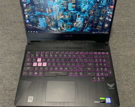 飞行堡垒7笔记本电脑GTX1650吃鸡游戏...
