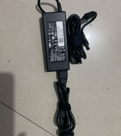 戴尔笔记本，闲置的戴尔笔记本电脑充电器，个...