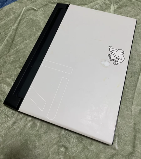 外星人M17R2白色 月白 1660TI显...