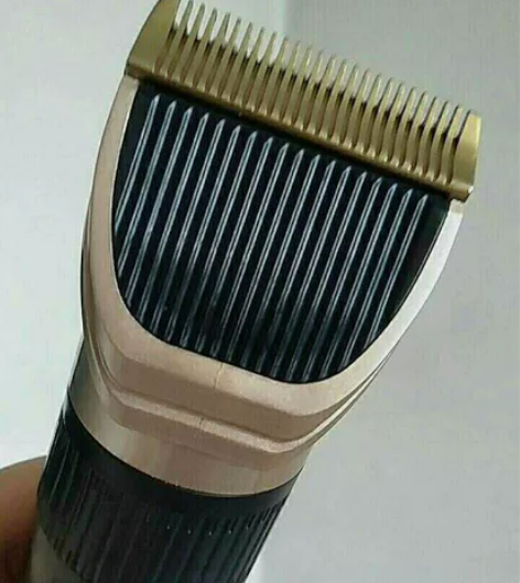 (出闲置)一个高端理发器,理发剪,电推剪,...