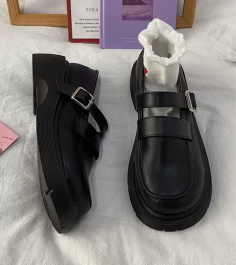 英伦风小皮鞋女2022秋季新款韩版百搭配裙...