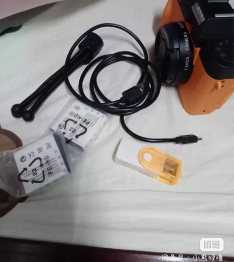 单反佳能相机，99新，就拍过几次照，不想学...